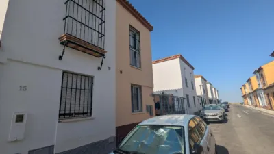 Semi-detached house on Calle de Batea, 17 photo 2